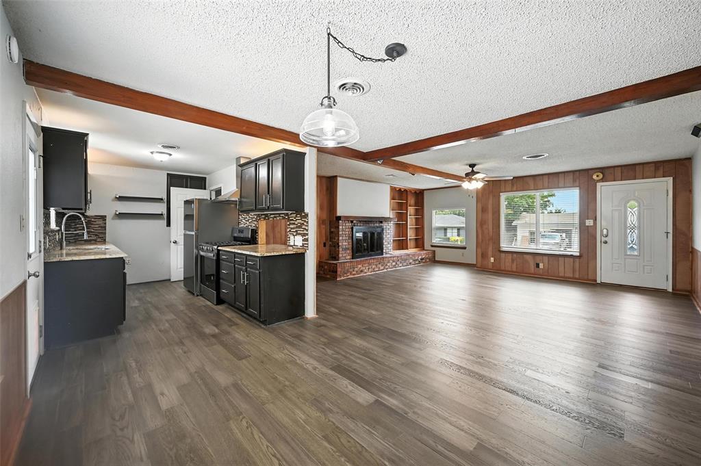 302 Young Drive Property Photo 1