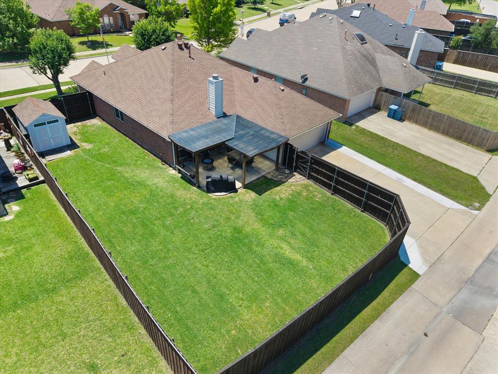 2440 Fieldcrest Drive Property Photo 33