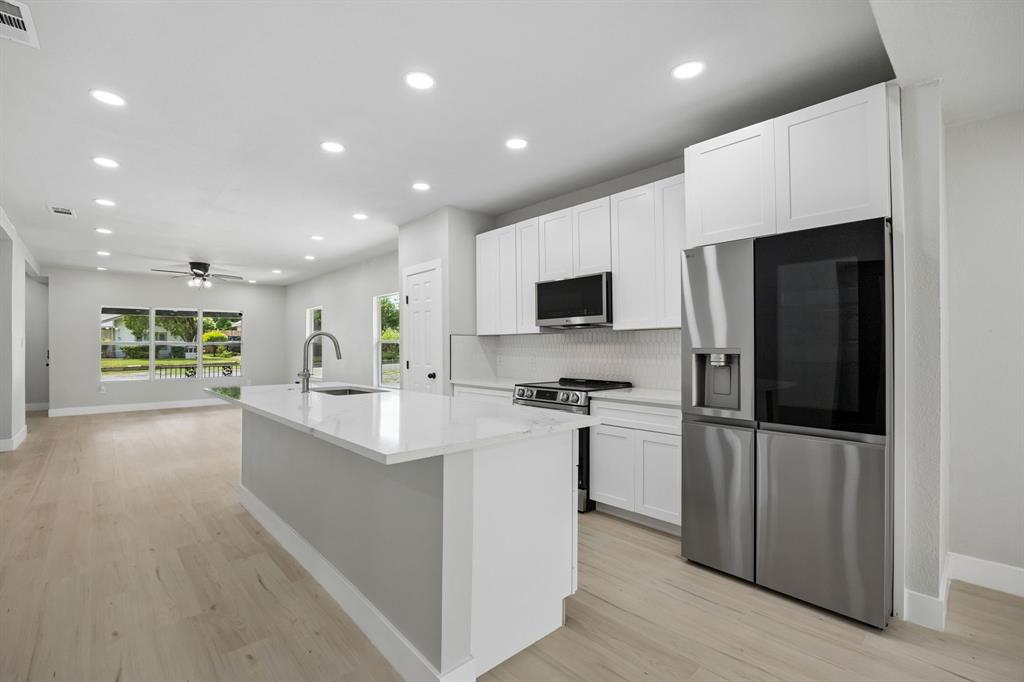 312 Leads Street Property Photo 1