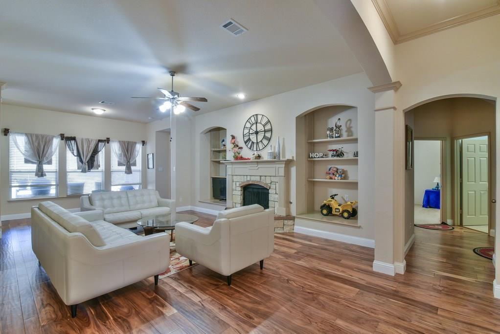 2705 Fox Creek Trail Property Photo 4