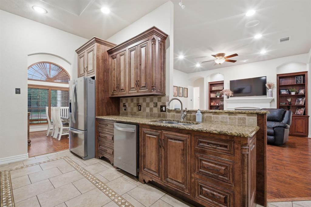 603 Cedar Drive Property Photo 4