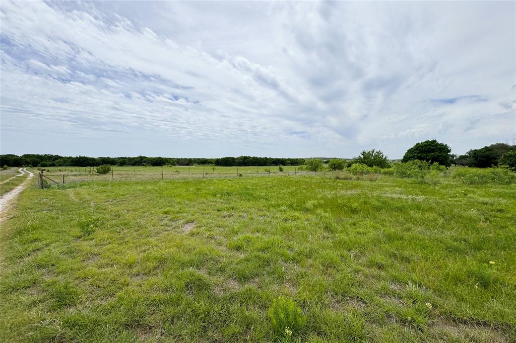 6718 Fm 175 Property Photo 3