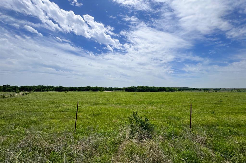 6718 Fm 175 Property Photo 17