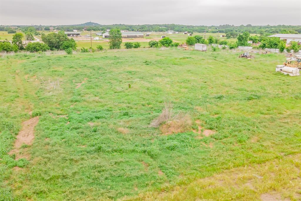 1704 W Fm 917 Property Photo 3