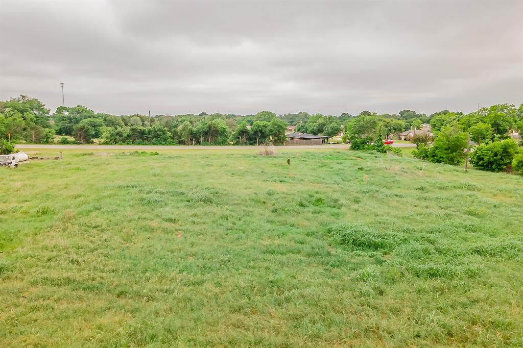 1704 W Fm 917 Property Photo 4