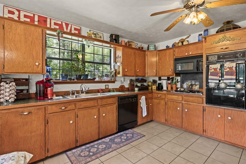 4469 County Road 1579 Property Photo 13