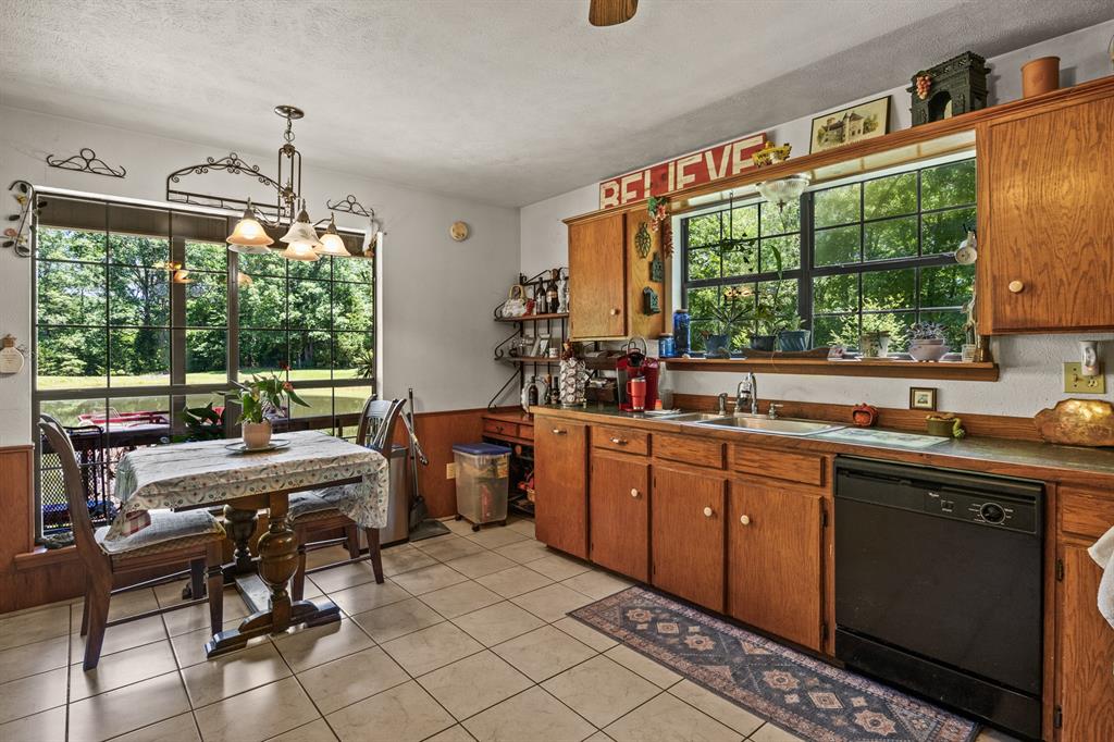 4469 County Road 1579 Property Photo 14