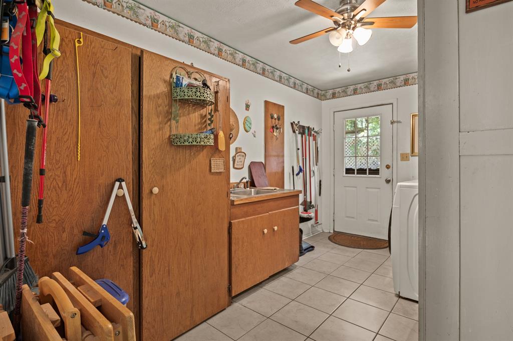 4469 County Road 1579 Property Photo 18