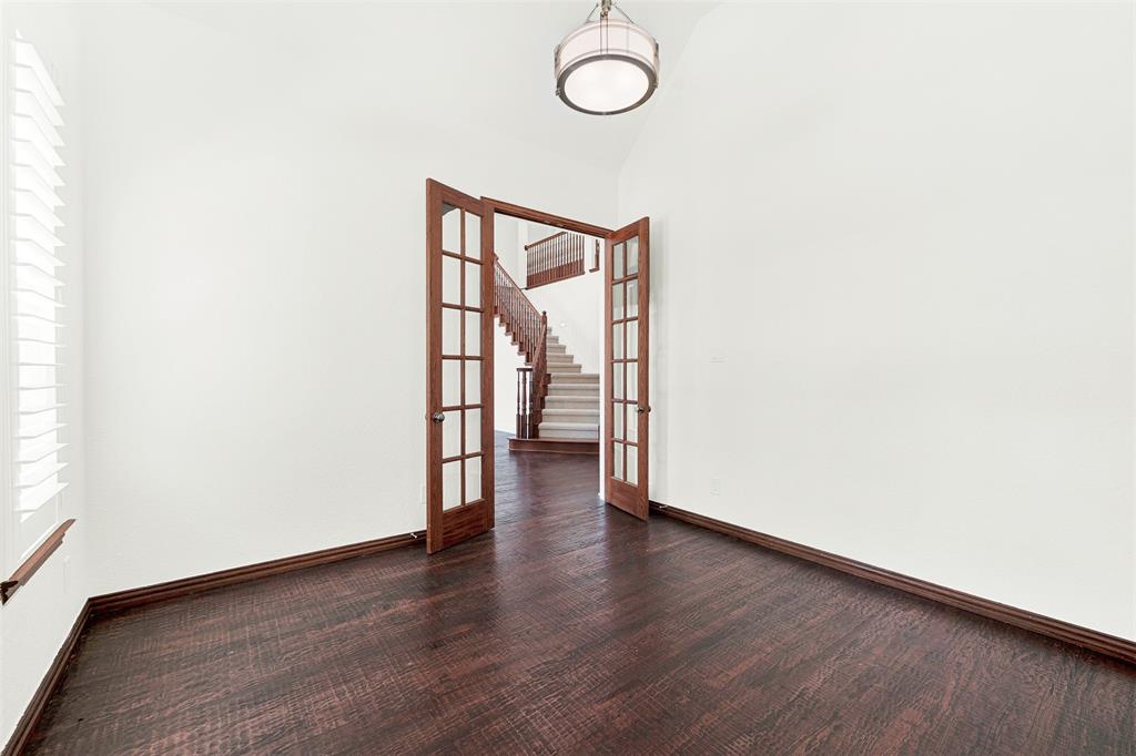 6245 Ryeworth Drive Property Photo 6