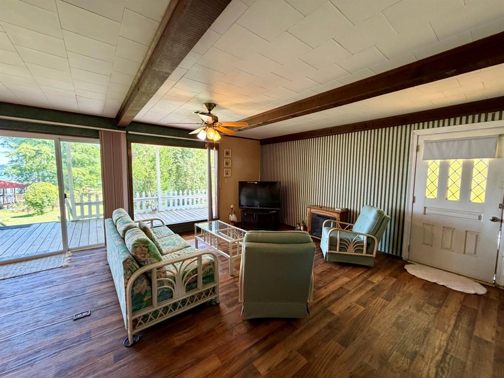 298 Hideaway Drive Property Photo 9