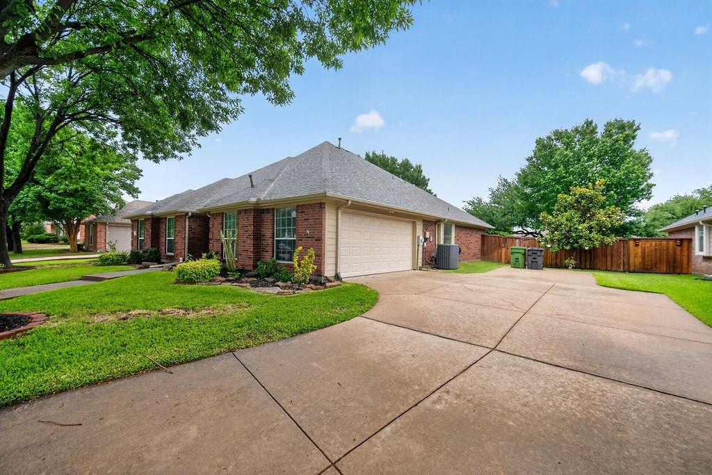 313 Cave River Drive Property Photo 2