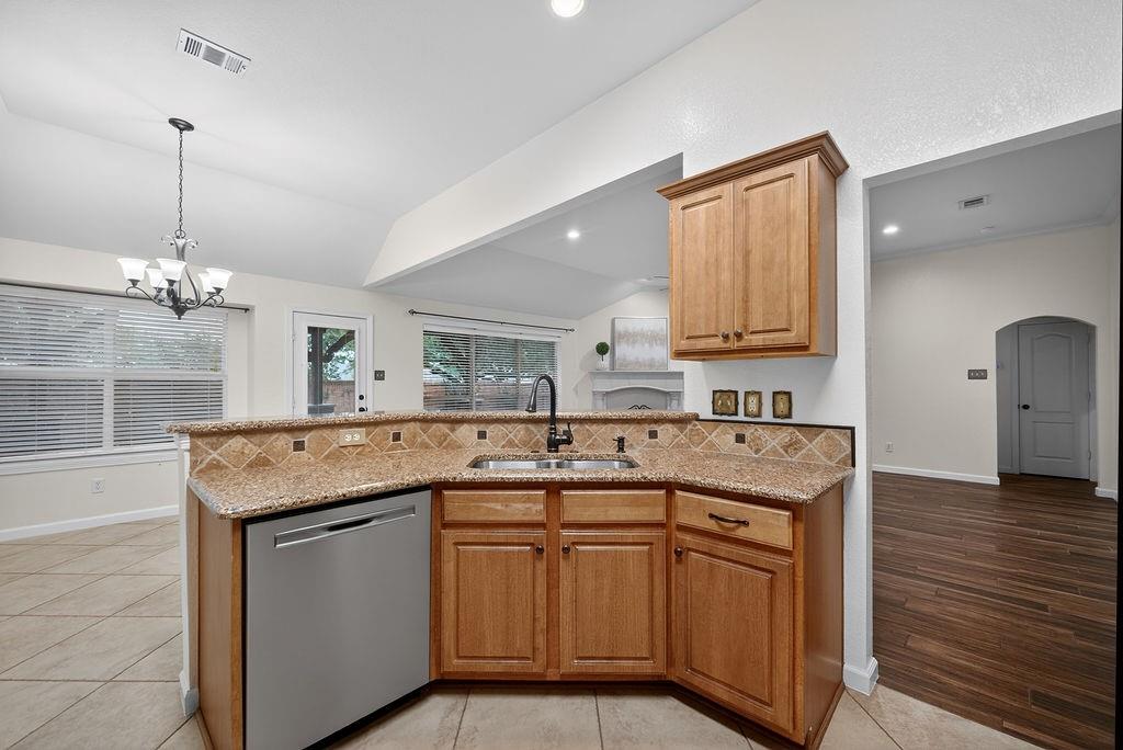 313 Cave River Drive Property Photo 15