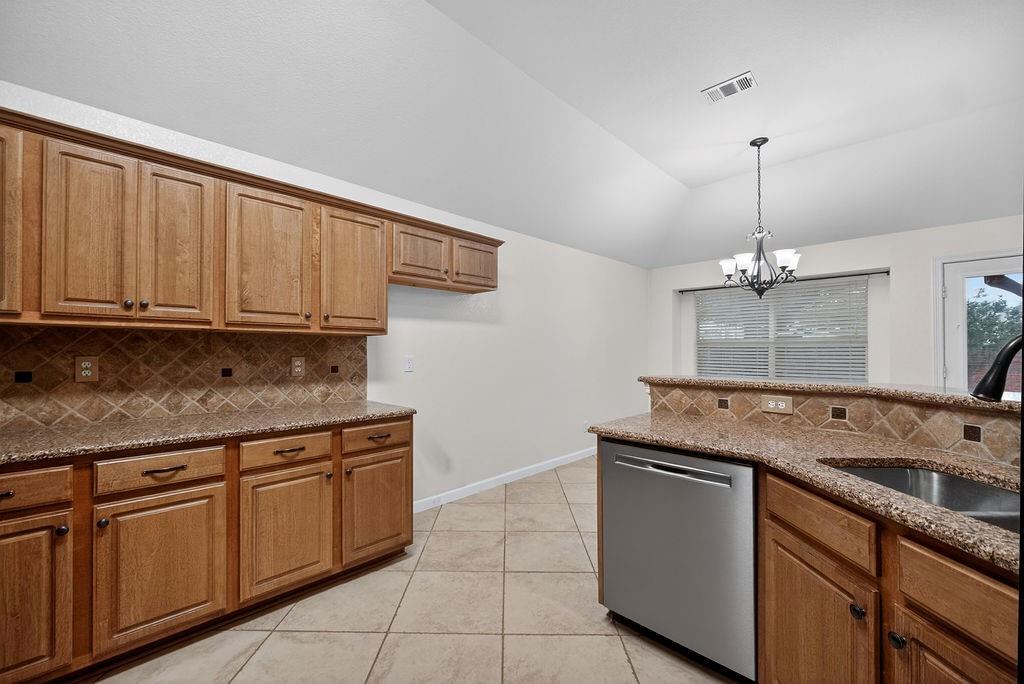 313 Cave River Drive Property Photo 16