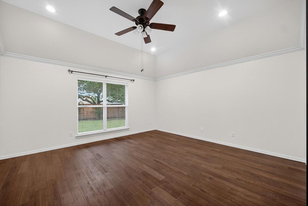 313 Cave River Drive Property Photo 19