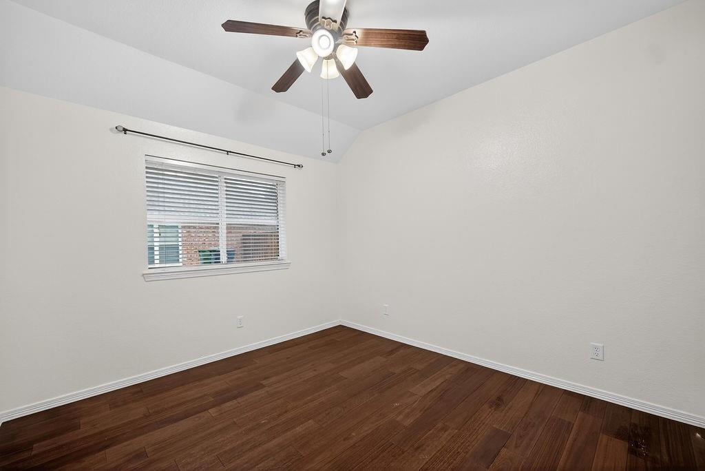 313 Cave River Drive Property Photo 32