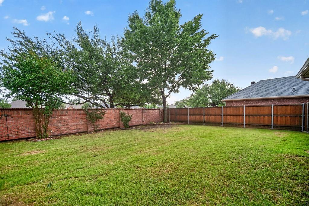 313 Cave River Drive Property Photo 38