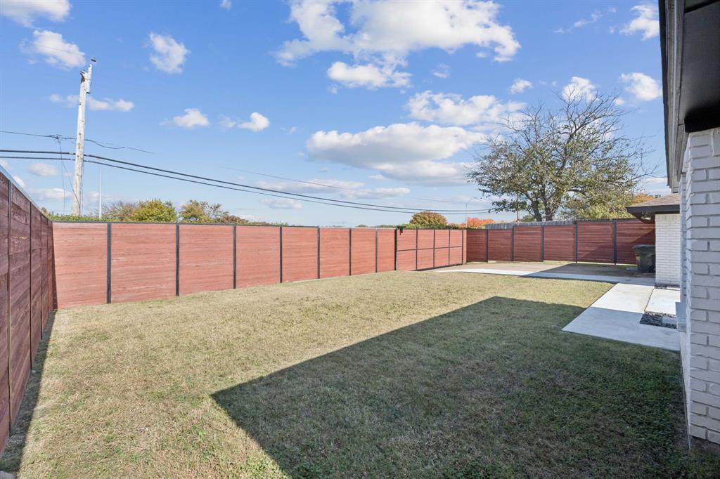 2833 Meadowbrook Drive Property Photo 28