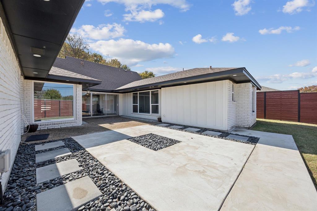 2833 Meadowbrook Drive Property Photo 33