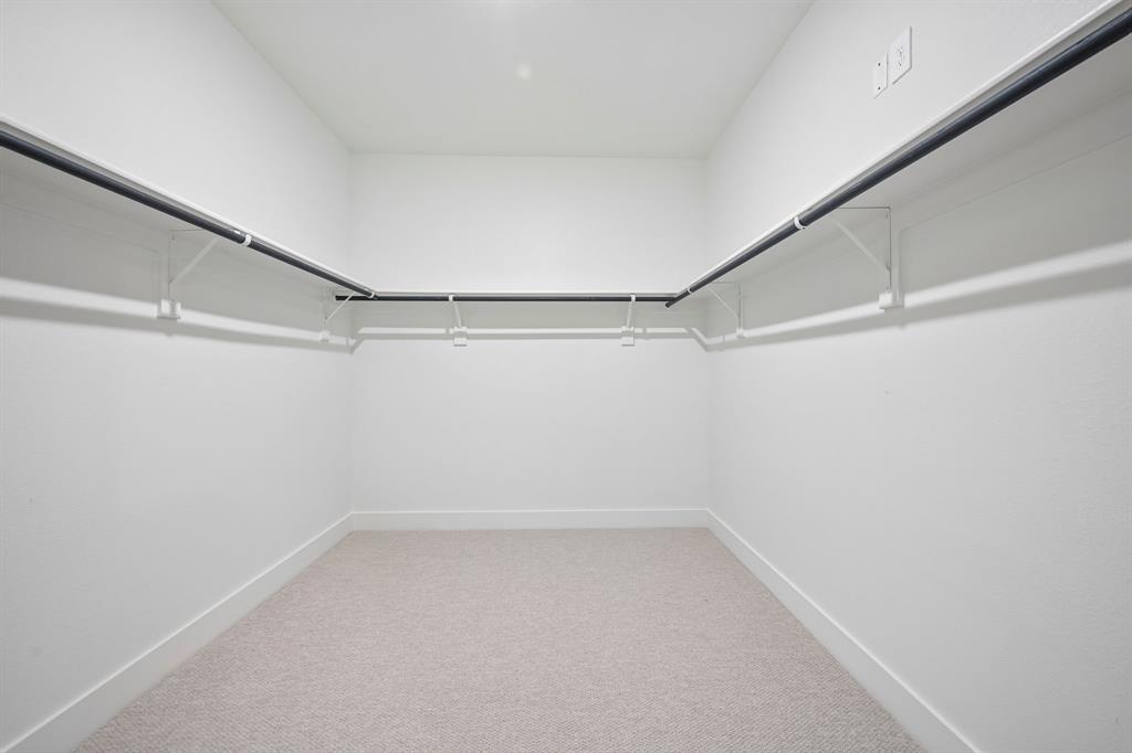 4007 Benbrook Drive Property Photo 23