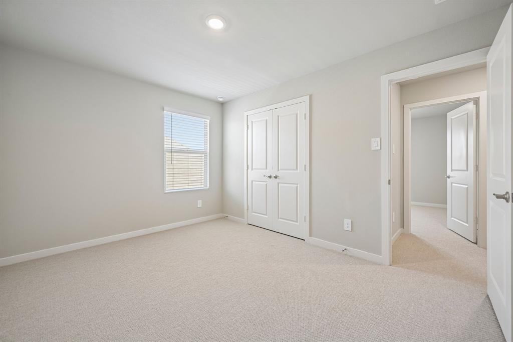 4007 Benbrook Drive Property Photo 32
