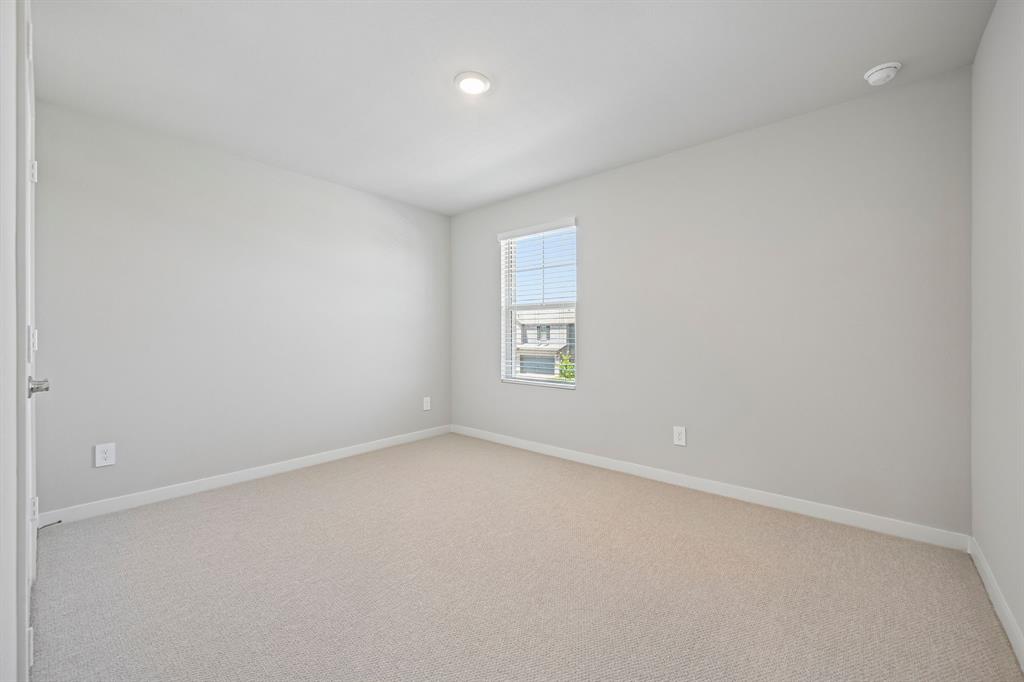 4007 Benbrook Drive Property Photo 33