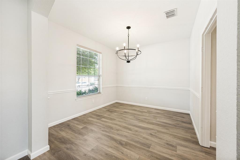 5205 Bay View Drive Property Photo 2
