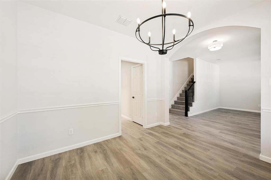 5205 Bay View Drive Property Photo 3