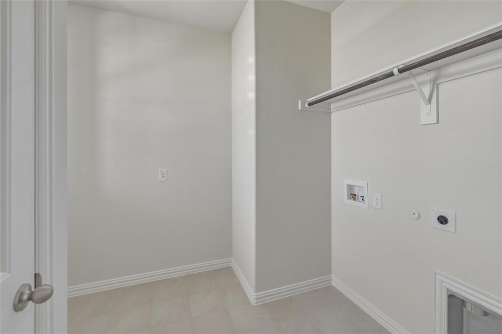720 County Road 200 Property Photo 19