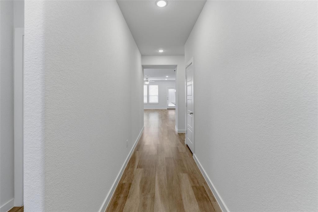 305 Evans Drive Property Photo 4