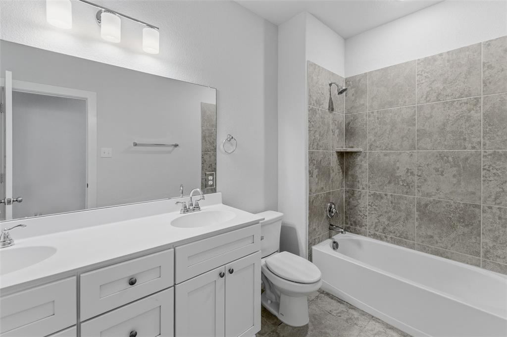 305 Evans Drive Property Photo 6