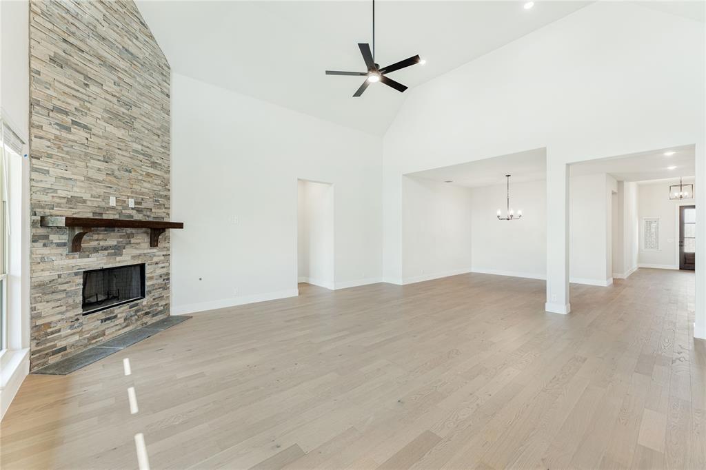1033 Emerald Trace Drive Property Photo 14