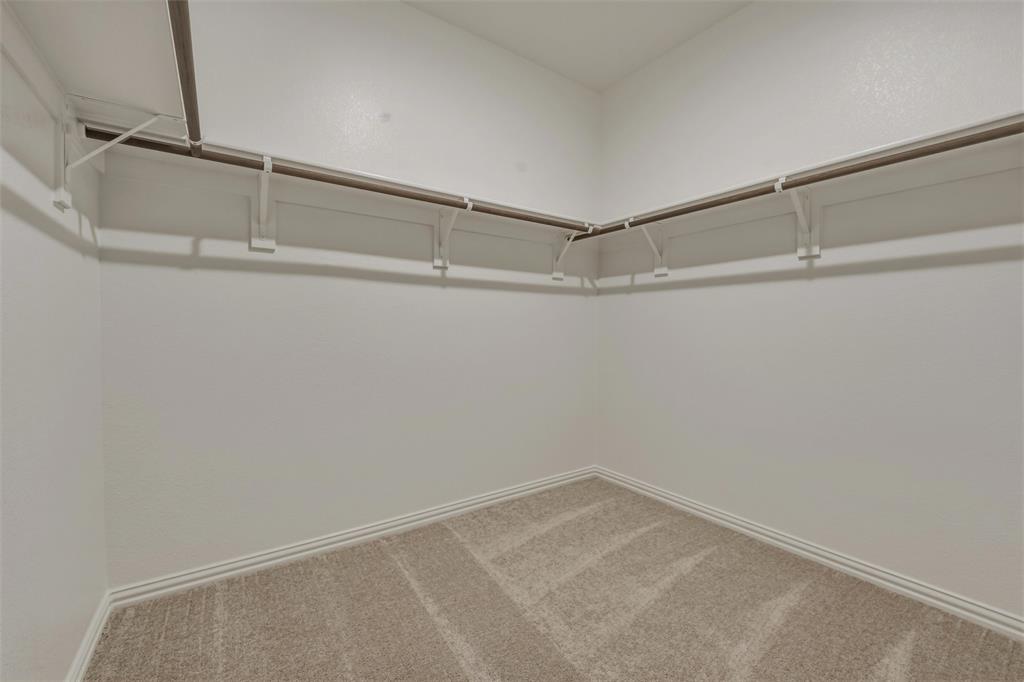 828 Elmstead Drive Property Photo 22