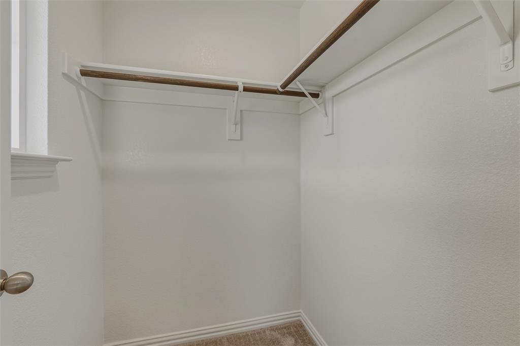828 Elmstead Drive Property Photo 23