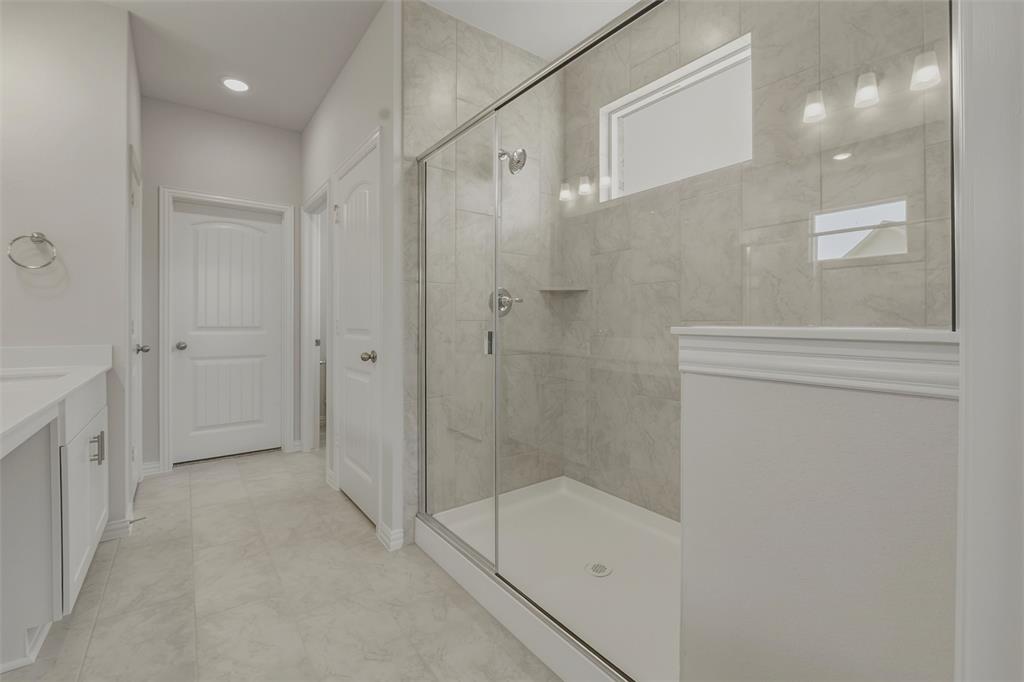 828 Elmstead Drive Property Photo 27