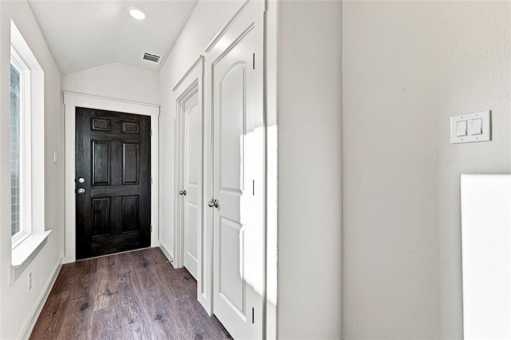 1760 Glacial Beech Place Property Photo 13