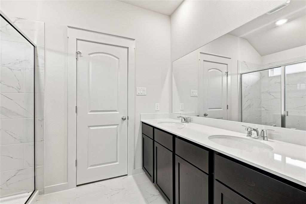 1760 Glacial Beech Place Property Photo 17