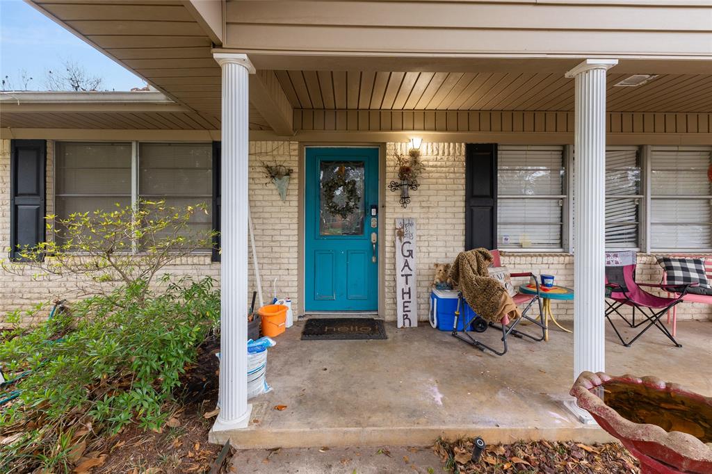 2510 Wychelm Drive Property Photo 3