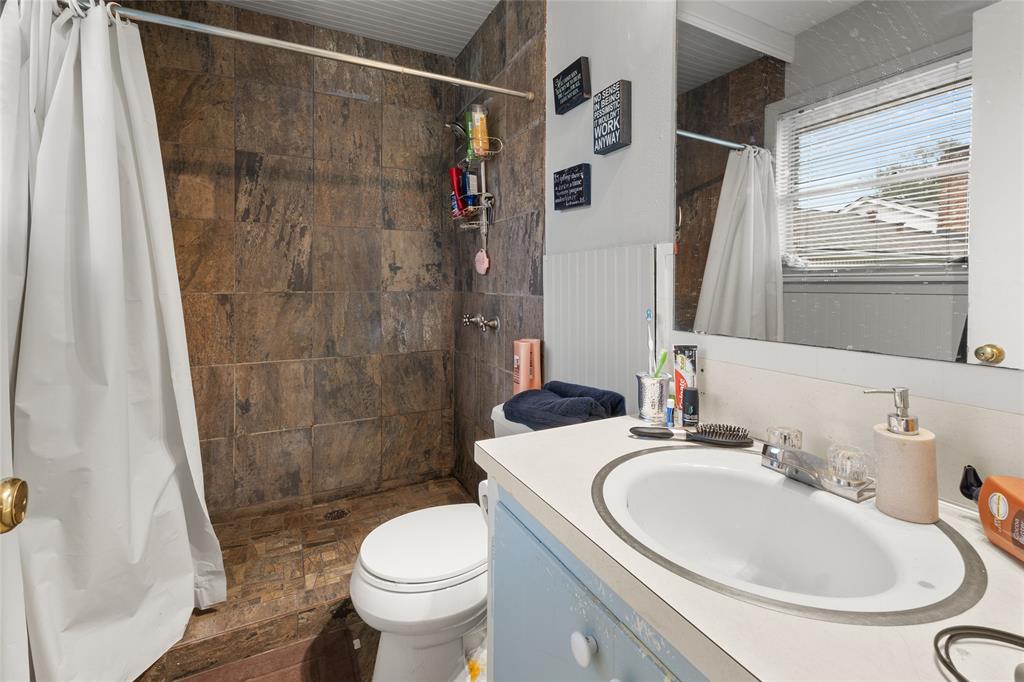 2510 Wychelm Drive Property Photo 24