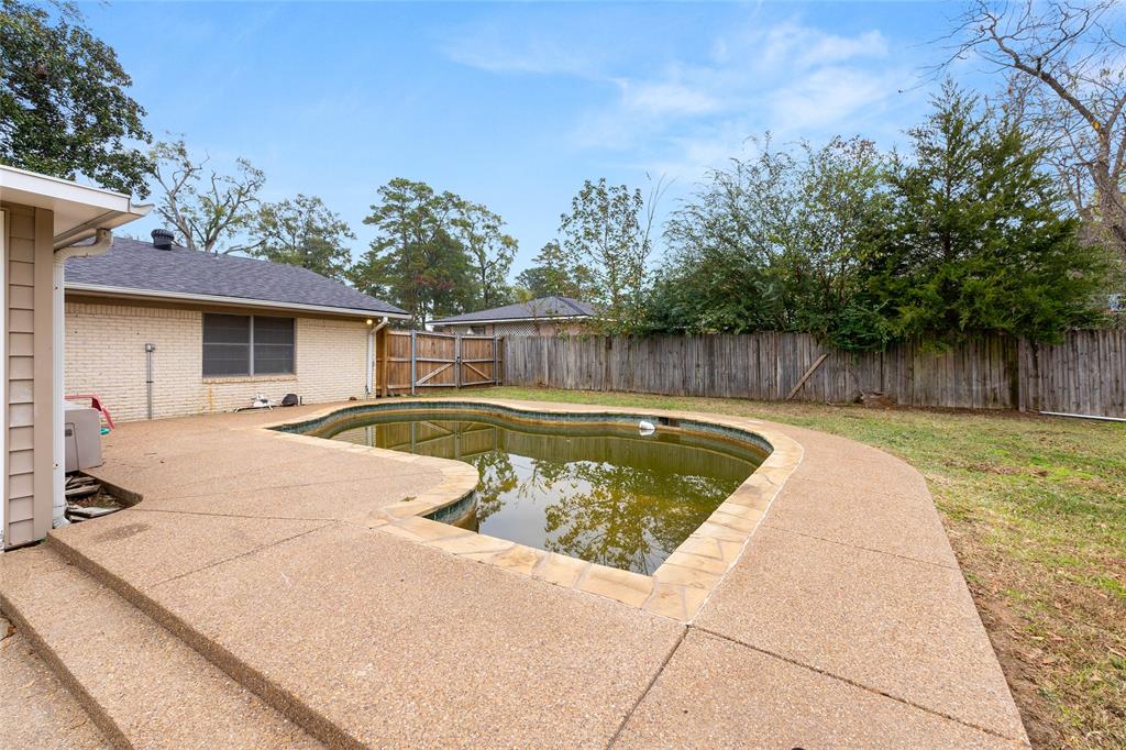 2510 Wychelm Drive Property Photo 36