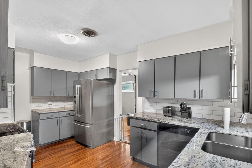 248 Pennsylvania Avenue Property Photo 8