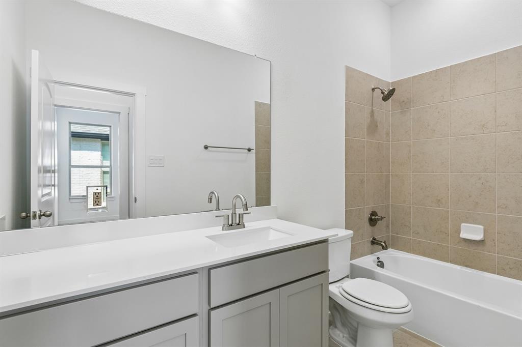 748 Grand Dale Drive Property Photo 23