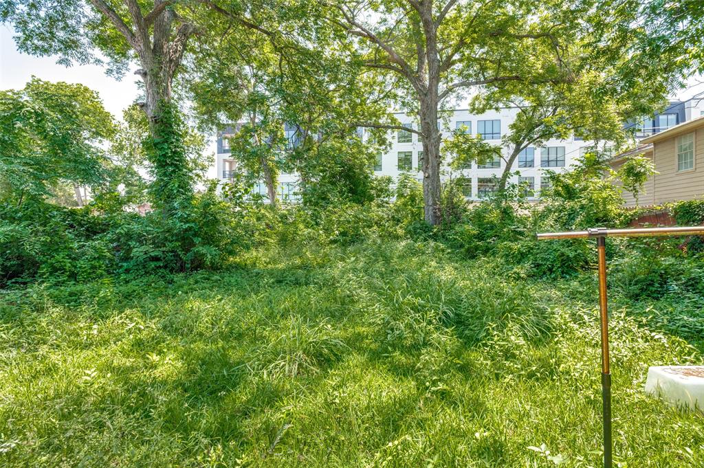 520 W 9th Street Property Photo 6
