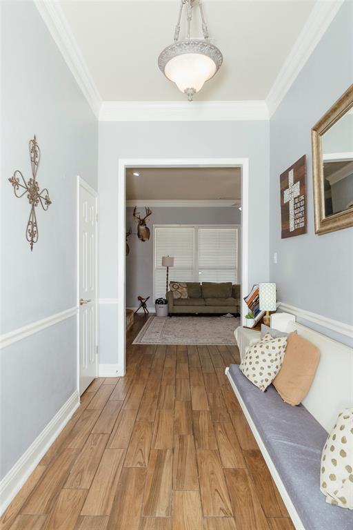 9106 Summer Tree Circle 1 Property Photo 3
