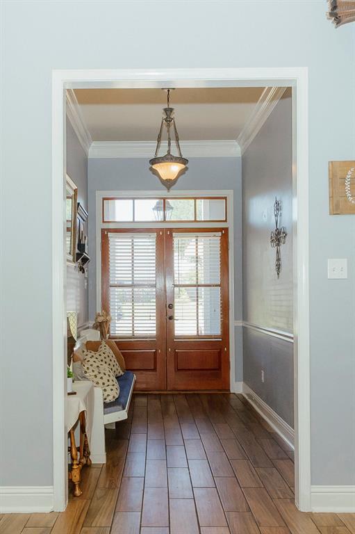 9106 Summer Tree Circle 1 Property Photo 4