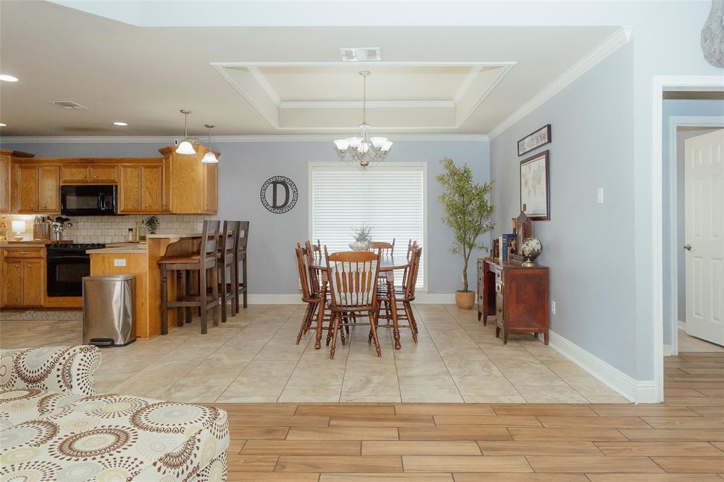 9106 Summer Tree Circle 1 Property Photo 7