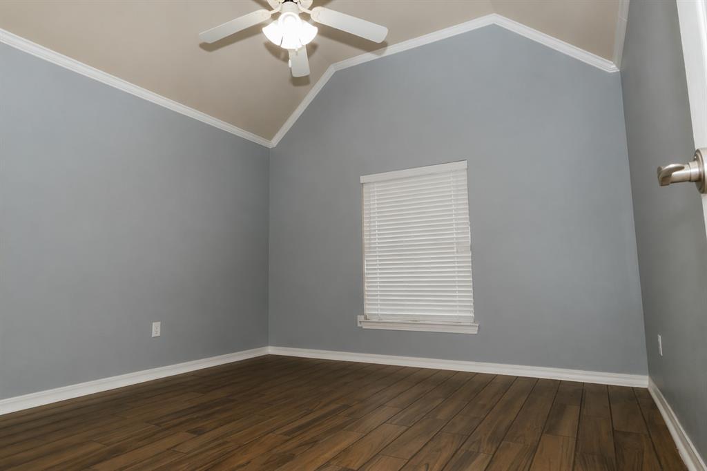 9106 Summer Tree Circle 1 Property Photo 15