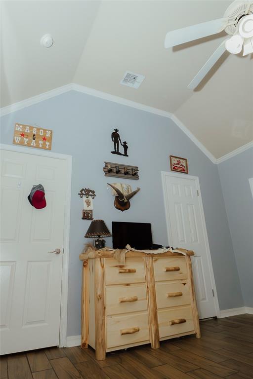 9106 Summer Tree Circle 1 Property Photo 17