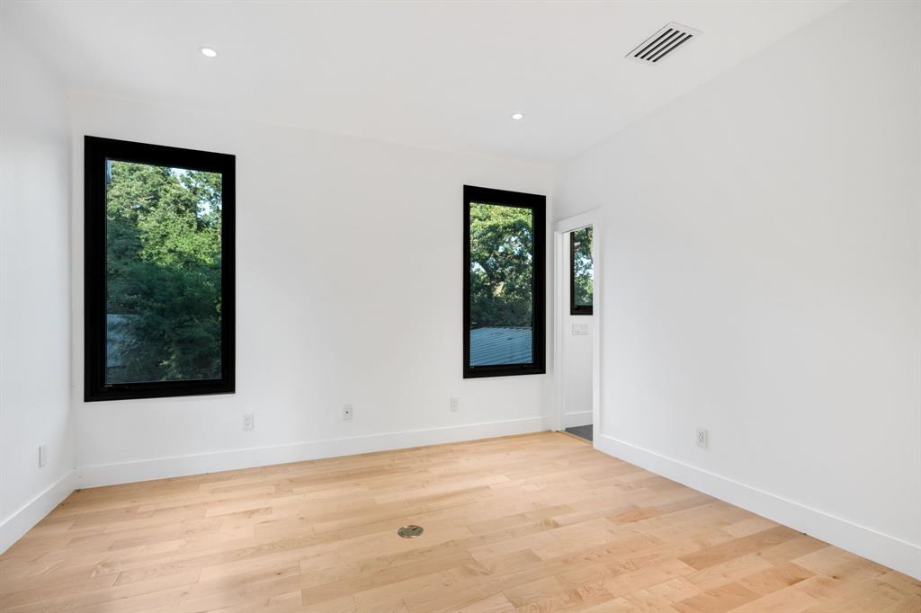 1009 Fox Hollow Lane Property Photo 22