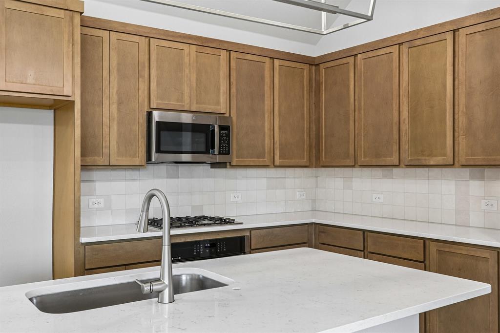 2604 Gladewater Road Property Photo 12