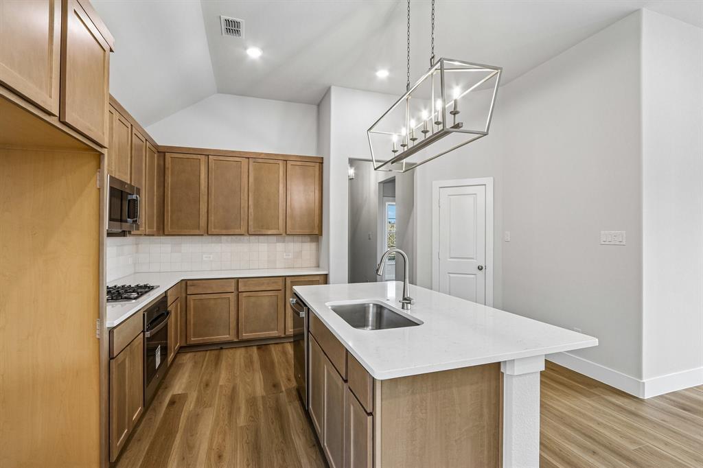 2604 Gladewater Road Property Photo 16